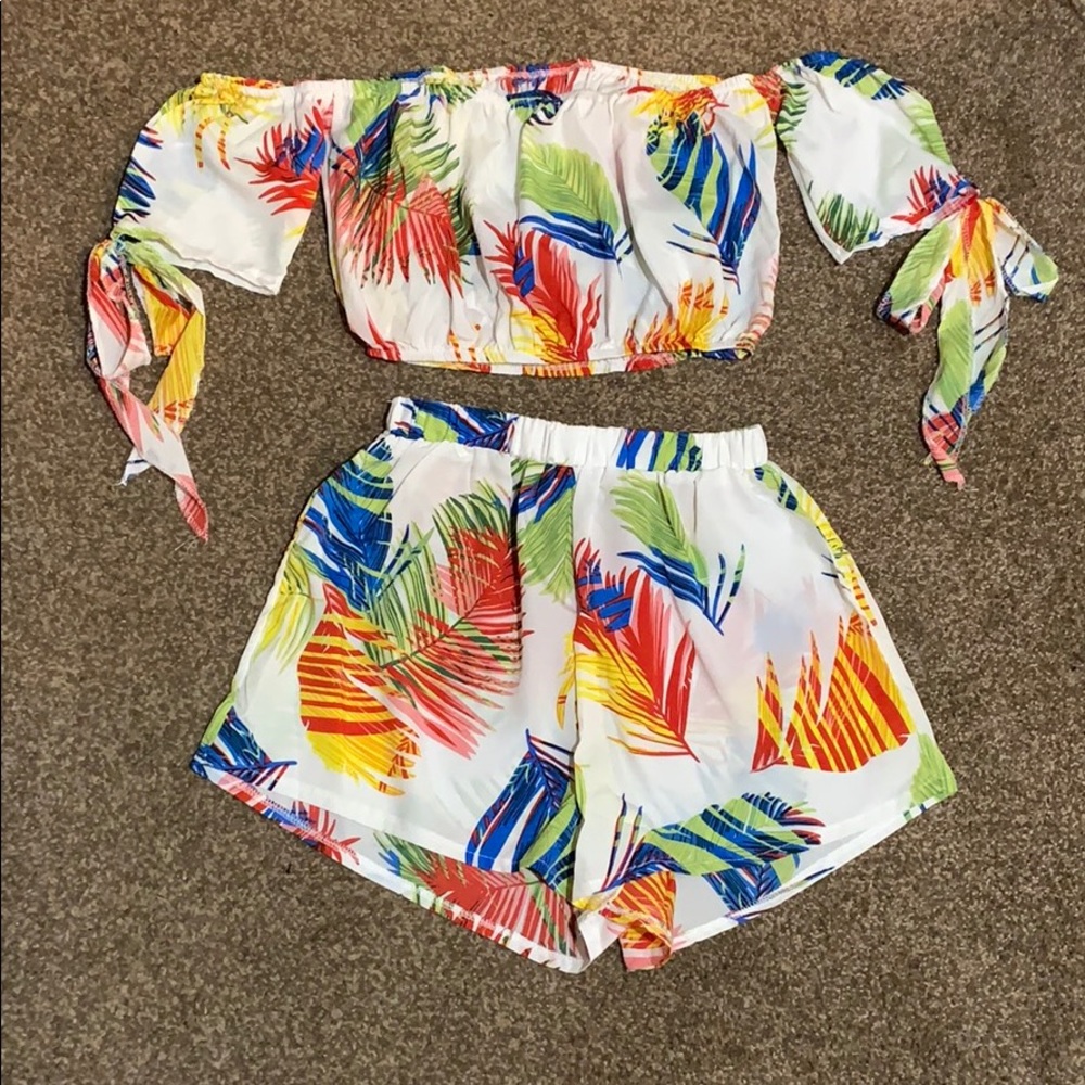 2-Piece Tropical Short Set